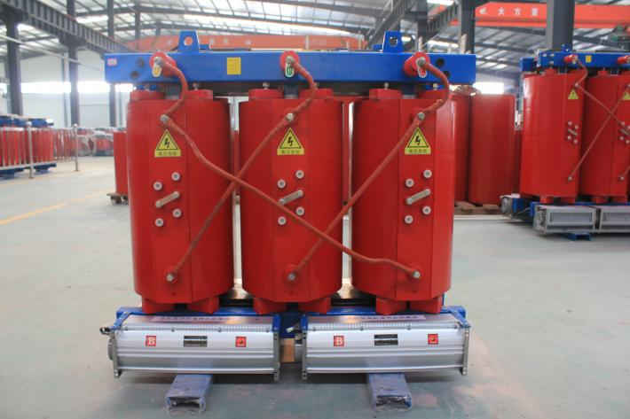 一般北京創(chuàng)聯(lián)匯通電氣全鋁的干式變壓器800kva價(jià)格是33900元，全銅的800kva干式變壓器價(jià)格是65000元。